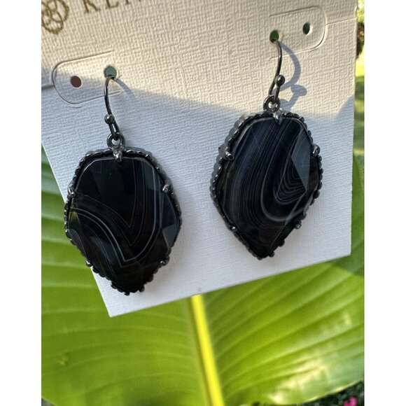 Kendra Scott Corley Earrings Black Banded Agate Gunmetal Dangle Drop - Picture 1 of 4